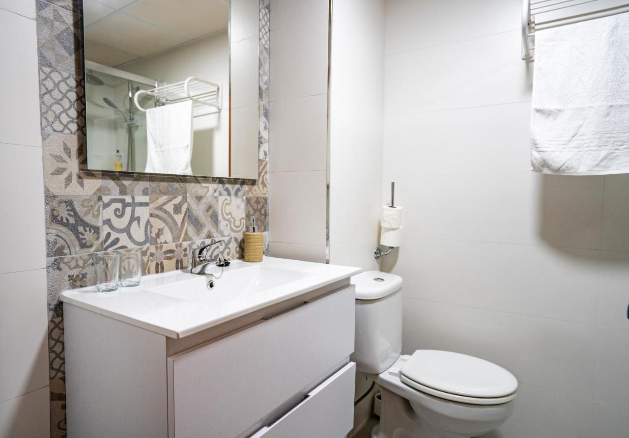 Hostal Plaza De Italia Caces Dış mekan fotoğraf